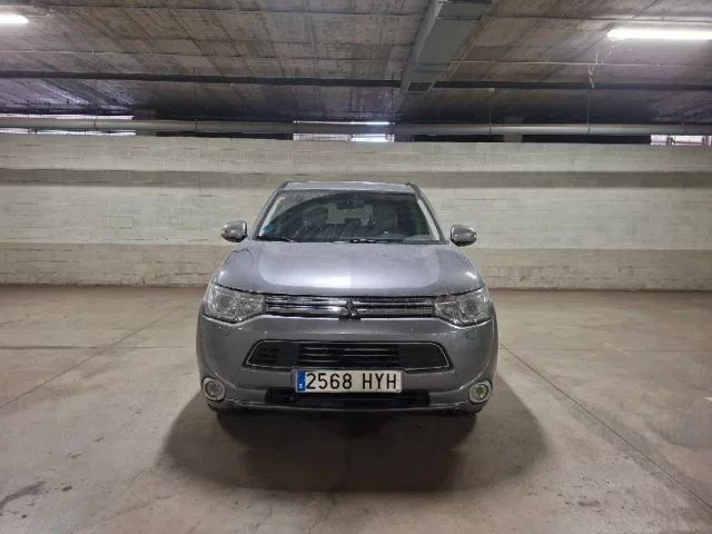 MITSUBISHI Outlander PHEV 2.0 203 Motion 4WD 5p S/S Aut
